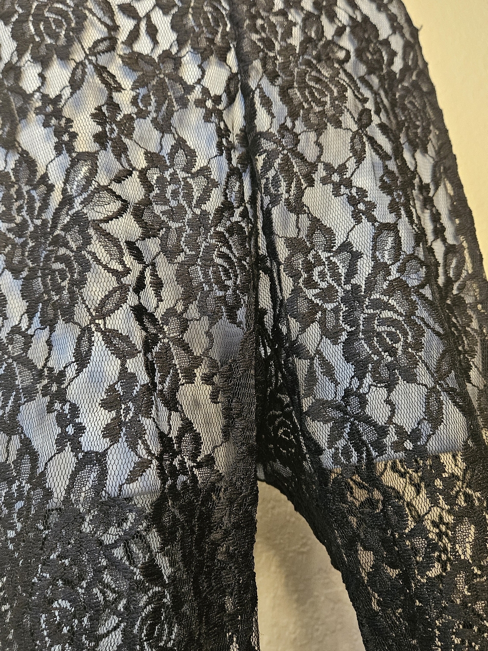 Black Lace Sheer Leggings - Picture 4 of 5